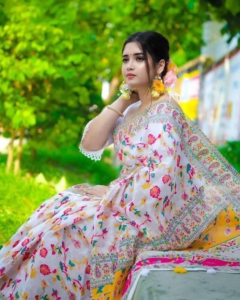 Floral Print Sari For Women